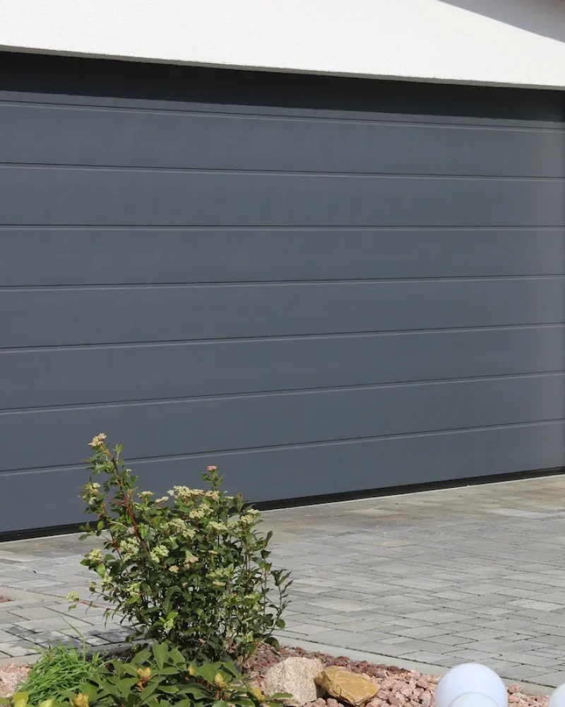 porte-de-garage-etablissements-guillas-saint-jean-dangely (1)